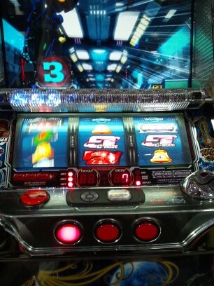 激レア台　早い者勝ち【送料込み】銀と金　パチスロ実機　5号機　おまけつき サミー パチスロ サクラ大戦〜熱き血潮に〜【中古パチスロ 中古